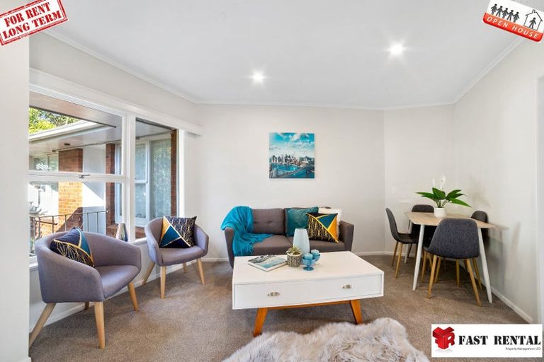 Photo of property in 4/35 Shakespeare Road, Milford, Auckland, 0620