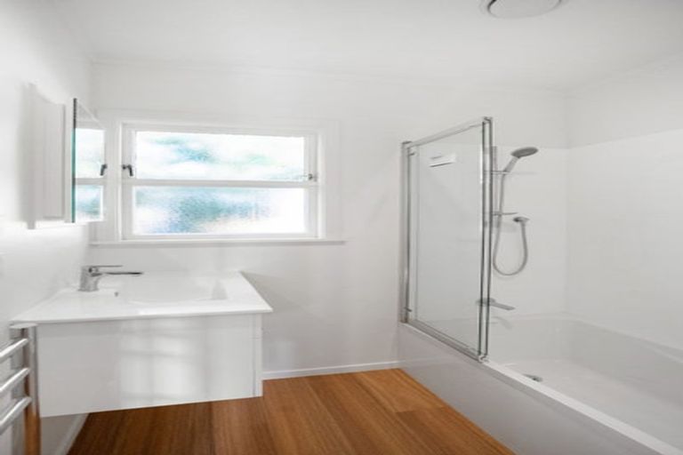 Photo of property in 20 Dale Road, Raumati South, Paraparaumu, 5032