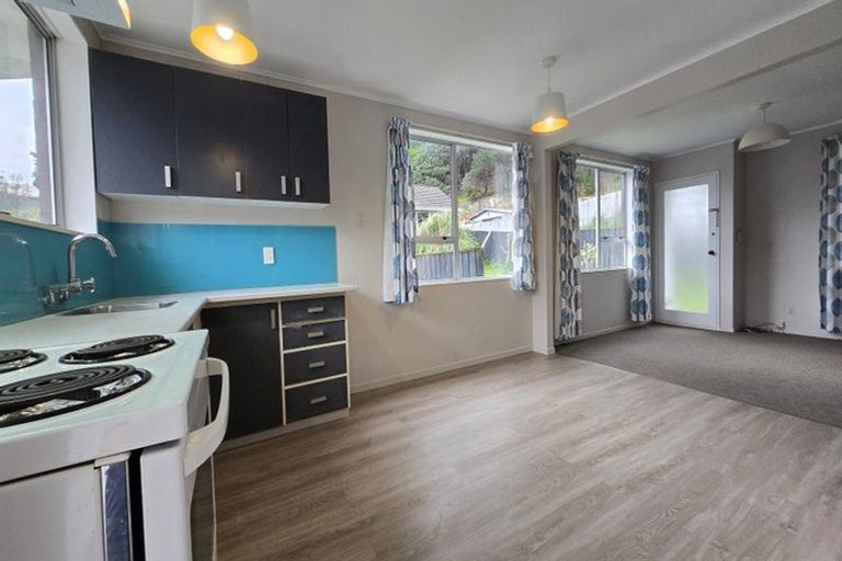 Photo of property in 2/47 Stockdale Street, Wainuiomata, Lower Hutt, 5014
