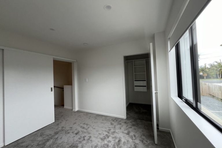 Photo of property in 7 Paetai Lane, Te Atatu Peninsula, Auckland, 0610