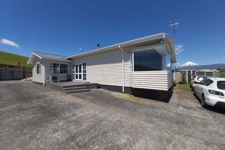 Photo of property in 771 Frankley Road, Hurworth, New Plymouth, 4371