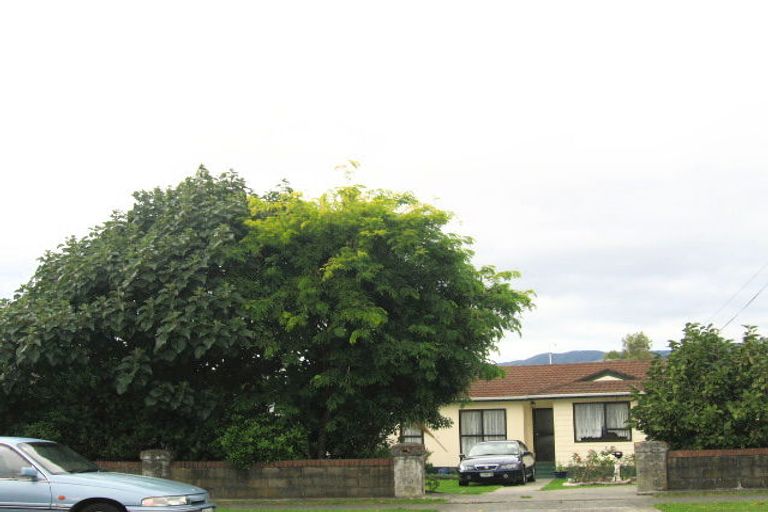 Photo of property in 44 Henry Street, Ebdentown, Upper Hutt, 5018