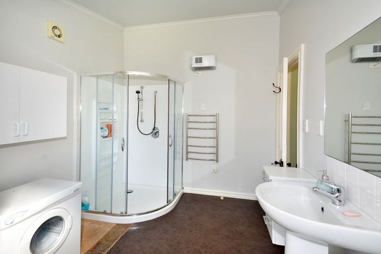 Photo of property in 69 Fitzroy Street, Caversham, Dunedin, 9012