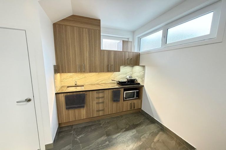 Photo of property in 54 Vandeleur Avenue, Birkdale, Auckland, 0626
