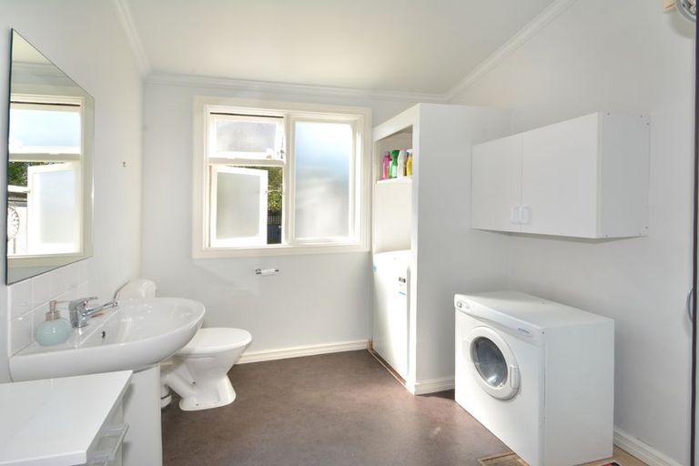 Photo of property in 69 Fitzroy Street, Caversham, Dunedin, 9012