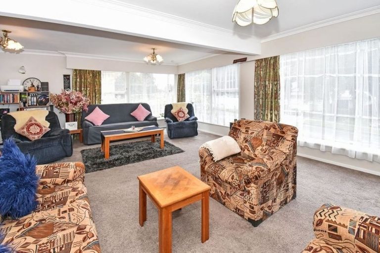 Photo of property in 64 Hill Road, Hillpark, Auckland, 2102