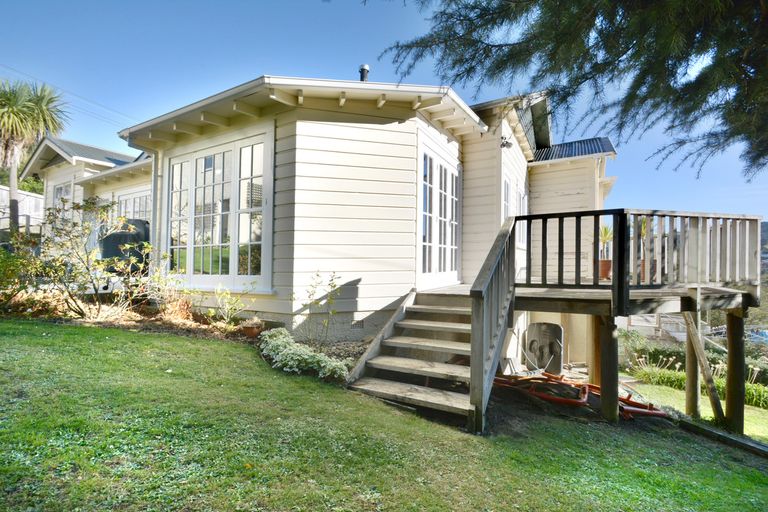 Photo of property in 15 Northview Crescent, Belleknowes, Dunedin, 9011