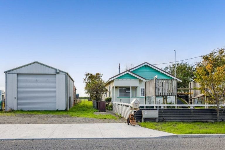 Photo of property in 4 Kerry Lane, Hawera, 4673