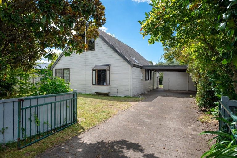 Photo of property in 6 Iles Road, Lynmore, Rotorua, 3010