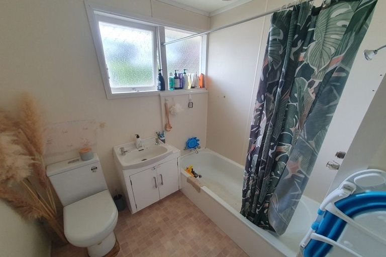 Photo of property in 9 Long Bay Drive, Torbay, Auckland, 0630