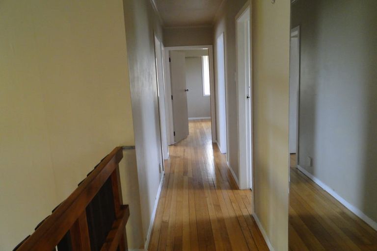 Photo of property in 5 Waverley Avenue, Glenfield, Auckland, 0629