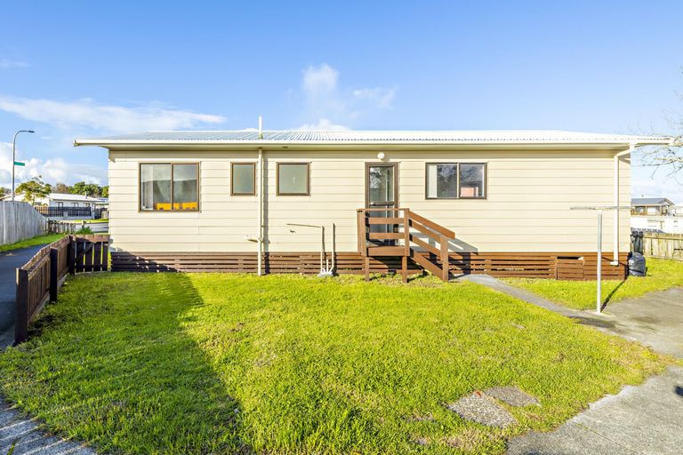 Photo of property in 1/19 Templeton Place, Clendon Park, Auckland, 2103