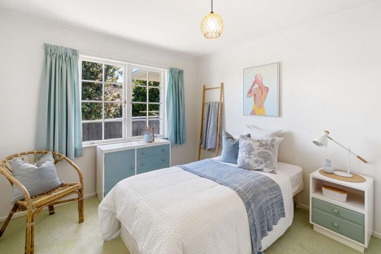 Photo of property in 73 Parkes Avenue, Saint Johns Hill, Whanganui, 4501