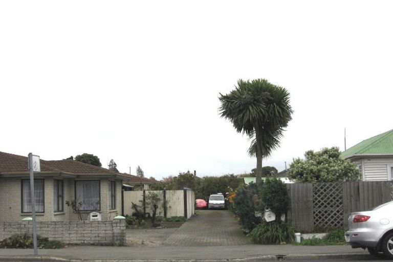 Photo of property in 2/107 Main North Road, Papanui, Christchurch, 8052