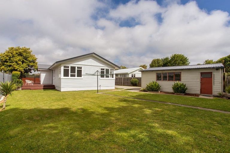 Photo of property in 43 Uxbridge Street, Redwood, Christchurch, 8051