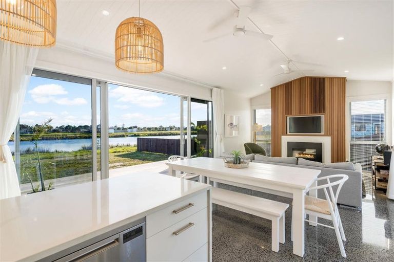 Photo of property in 218 Hamiora Street, Matarangi, 3592