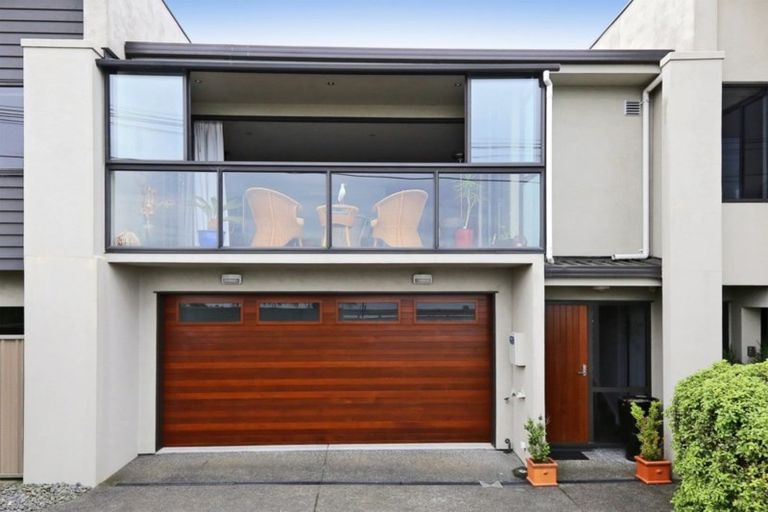 Photo of property in 33a Meeanee Quay, Westshore, Napier, 4110