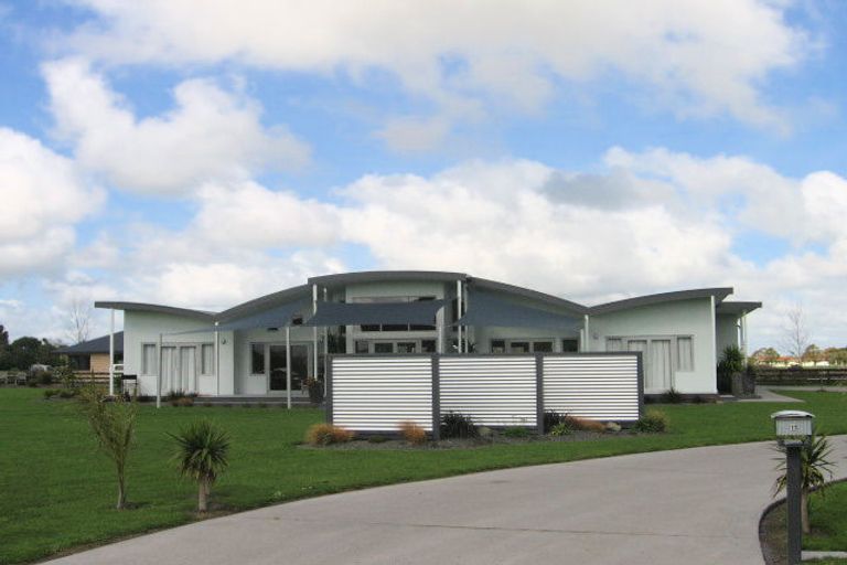 Photo of property in 11 Meadowpark Drive, Dargaville, 0310