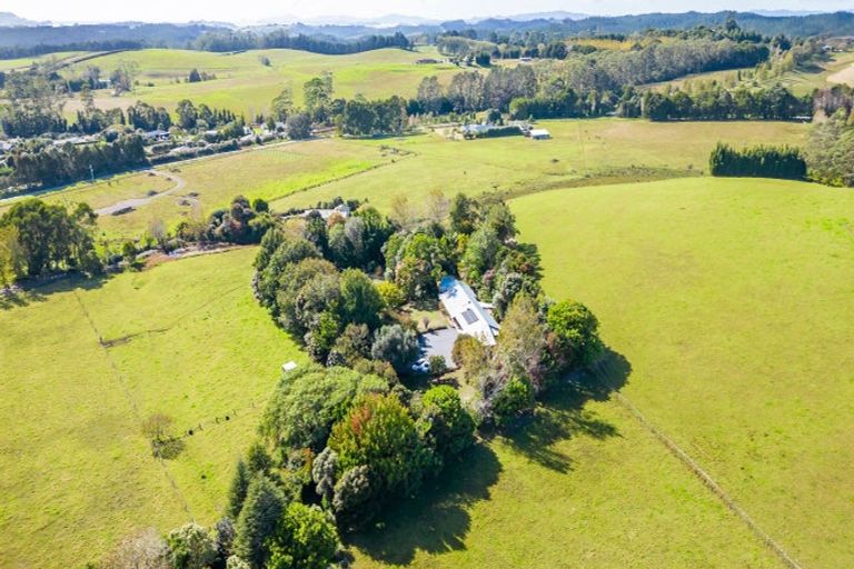 Photo of property in 49 Riddell Road, Kerikeri, 0230