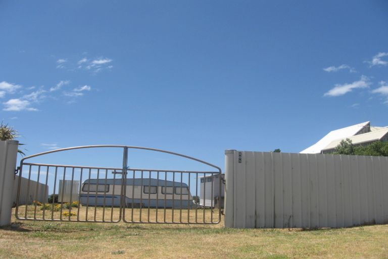 Photo of property in 205 Pukehina Parade, Pukehina, 3189