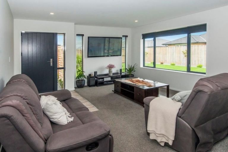 Photo of property in 53 Moreton Green, Rolleston, 7615