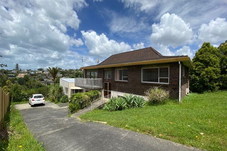 Photo of property in 184 Stapleford Crescent, Browns Bay, Auckland, 0630