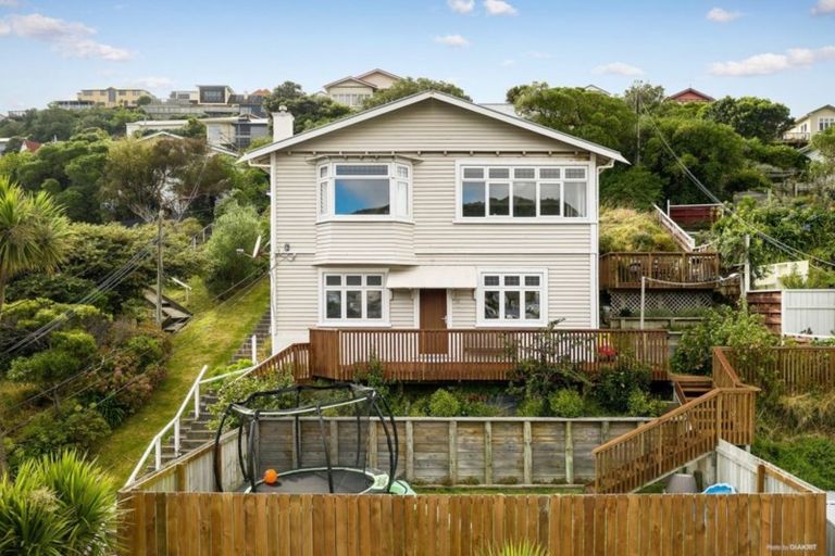 Photo of property in 53 Clyde Street, Island Bay, Wellington, 6023