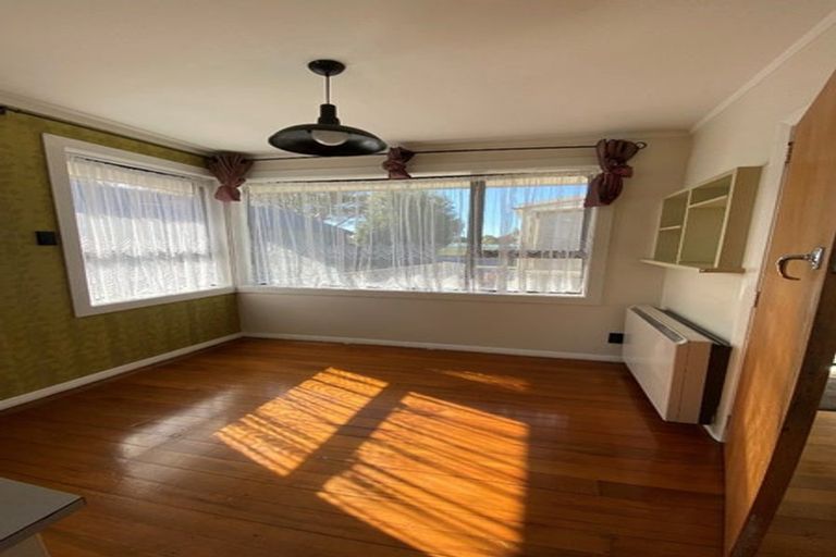 Photo of property in 1/199 Memorial Avenue, Burnside, Christchurch, 8053