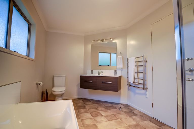 Photo of property in 20 Glenwood Grove, Whatawhata, Hamilton, 3285