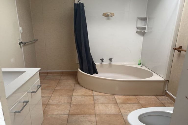 Photo of property in 6a Lander Place, Flaxmere, Hastings, 4120