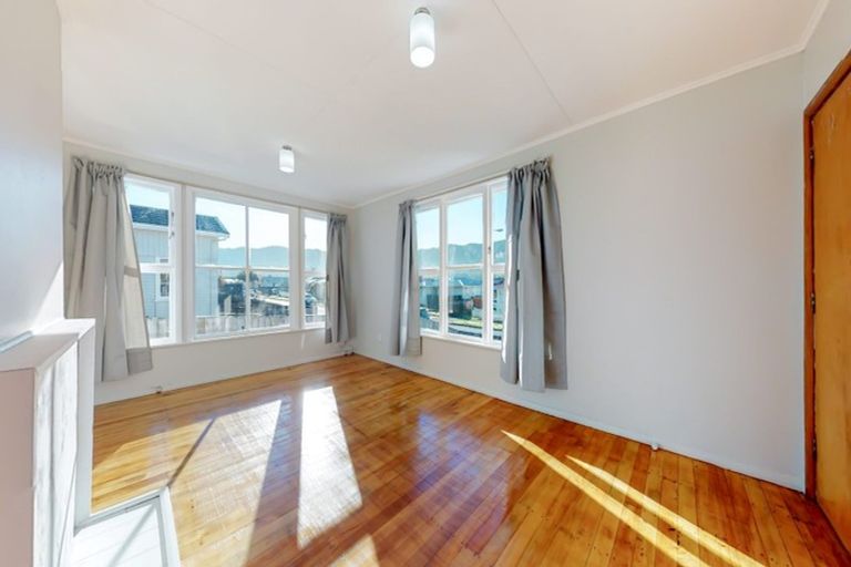 Photo of property in 11 Hamstead Street, Wainuiomata, Lower Hutt, 5014