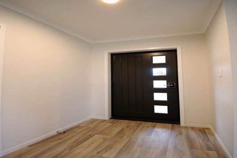 Photo of property in 16 Lambies Street, Marshland, Christchurch, 8083