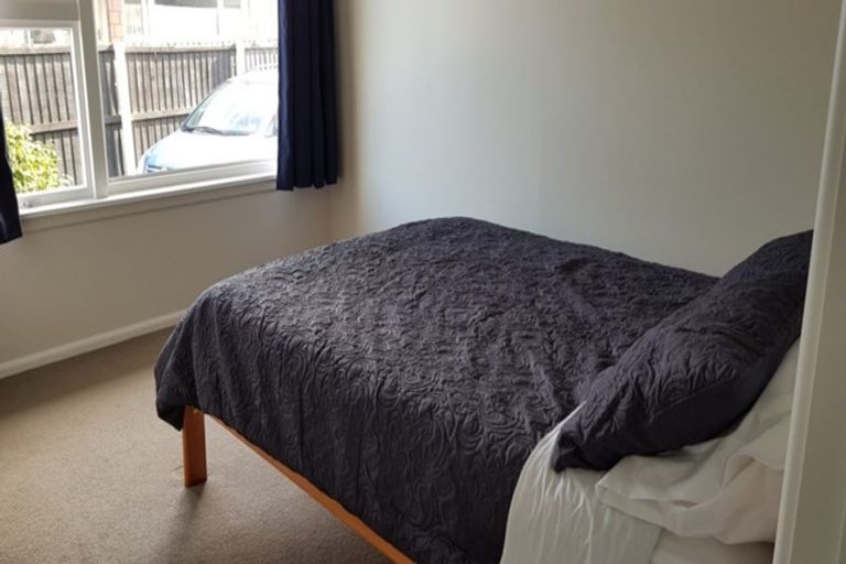 Photo of property in 15 Powell Crescent, Ilam, Christchurch, 8041