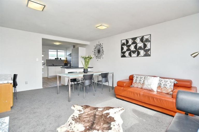 Photo of property in 2/27 Brockworth Place, Riccarton, Christchurch, 8011