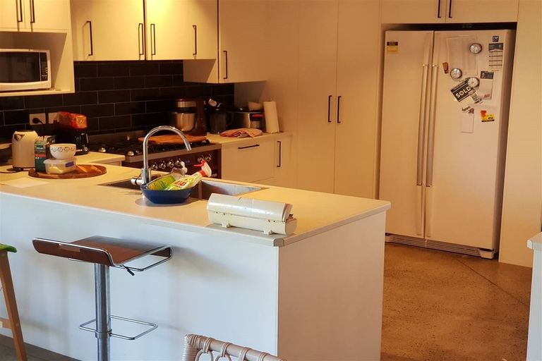 Photo of property in 3a Olwyn Place, Greenhithe, Auckland, 0632