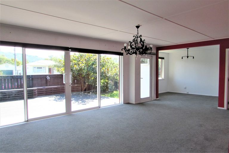 Photo of property in 14 Hickson Street, Featherston, 5710