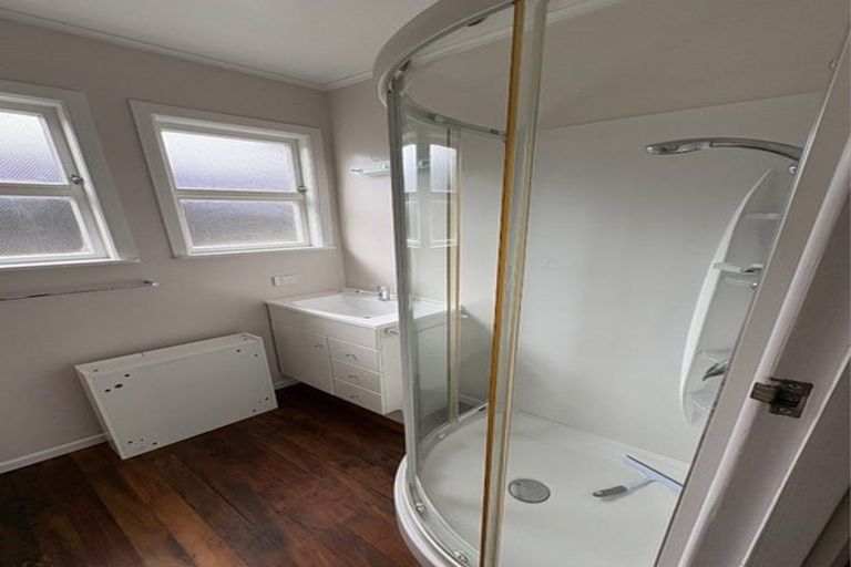 Photo of property in 2a Selwyn Road, Havelock North, 4130