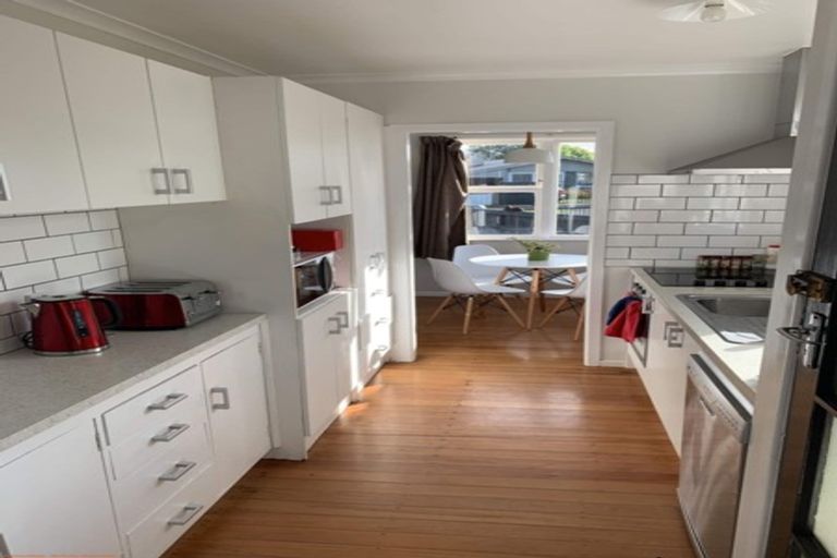 Photo of property in 9 English Street, St Andrews, Hamilton, 3200