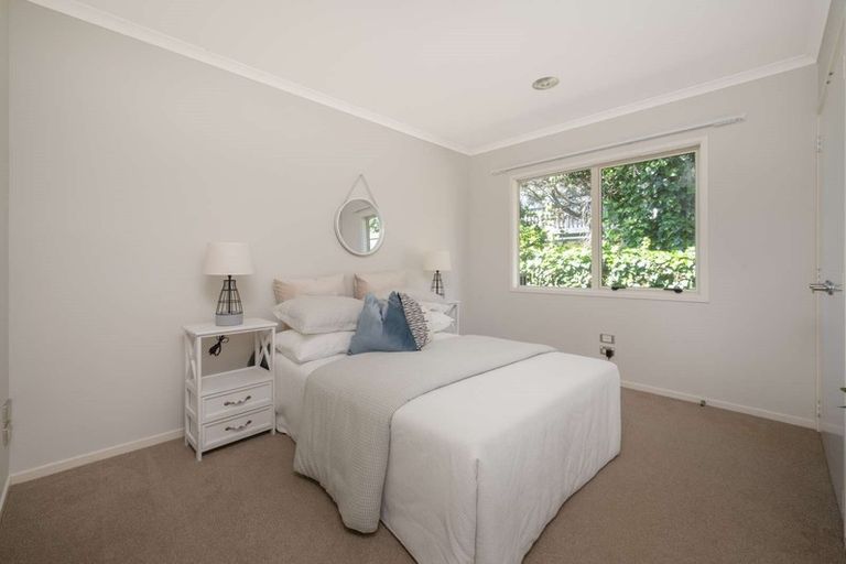 Photo of property in 30a Colmar Road, Mellons Bay, Auckland, 2014