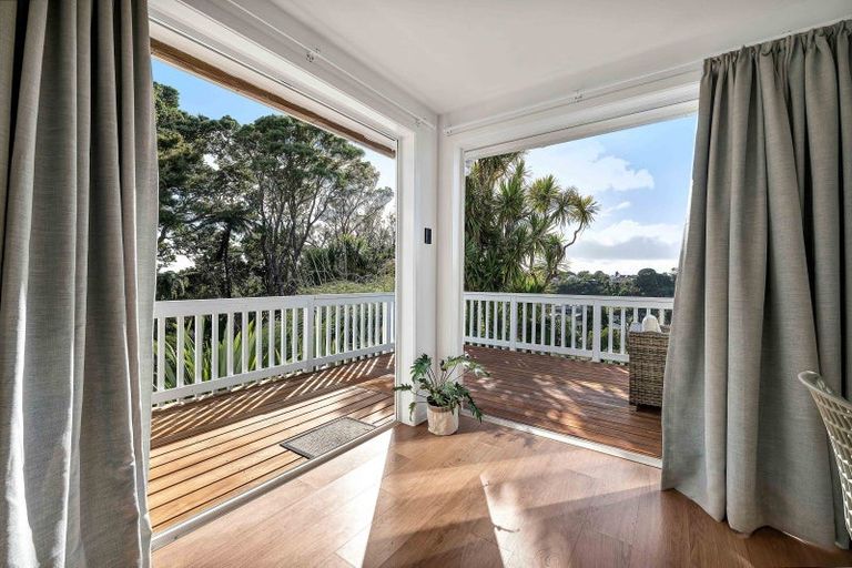 Photo of property in 109 Frankley Road, Frankleigh Park, New Plymouth, 4310