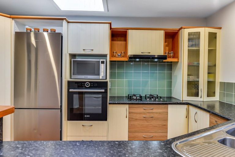 Photo of property in 27b Opoia Road, Hamilton East, Hamilton, 3216