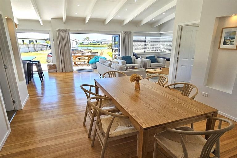 Photo of property in 133 Harbour Drive, Matarangi, Whitianga, 3592
