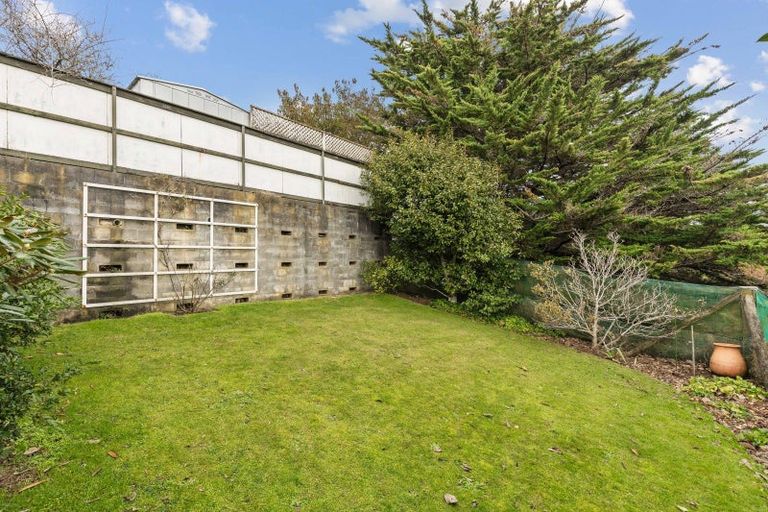 Photo of property in 9 Kapu Grove, Whalers Gate, New Plymouth, 4310
