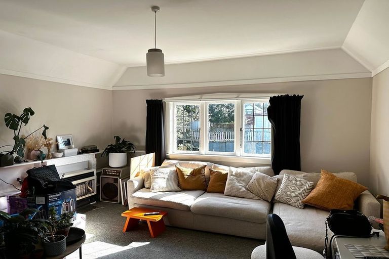 Photo of property in 526 Adelaide Road, Berhampore, Wellington, 6023