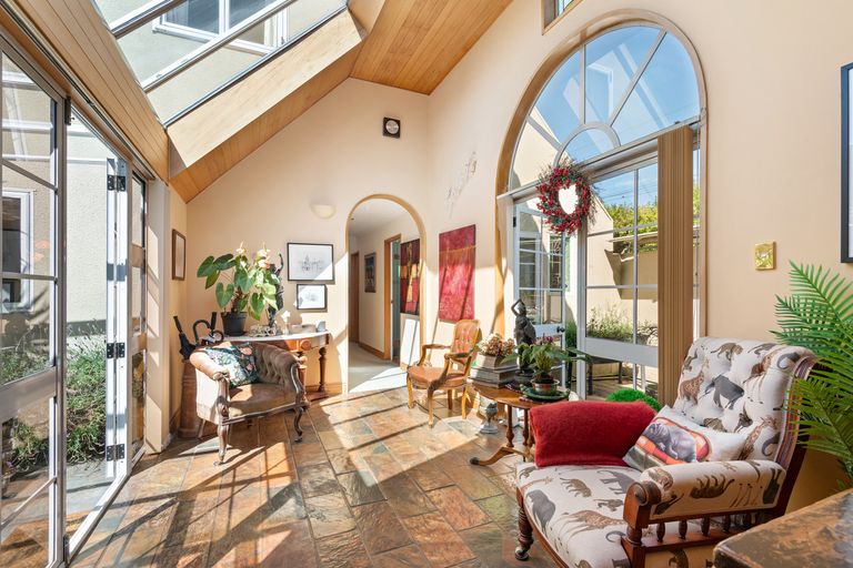 Photo of property in 28 Ings Avenue, Saint Clair, Dunedin, 9012