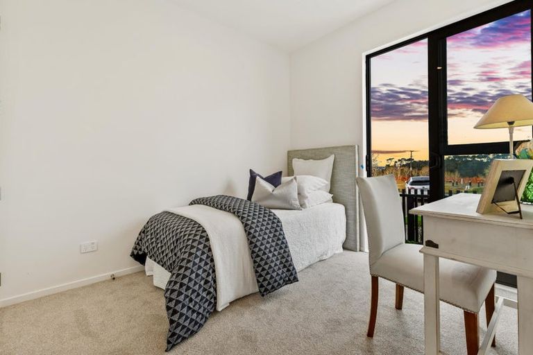 Photo of property in 23 Paretao Street, Massey, Auckland, 0614