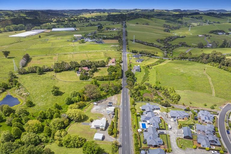 Photo of property in 35 Peak Road, Kaukapakapa, Helensville, 0875