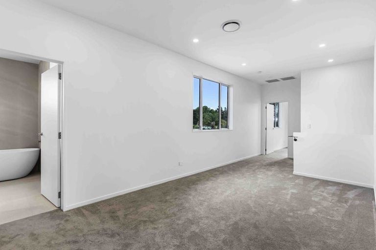 Photo of property in 1a Bernard Street, Papatoetoe, Auckland, 2025