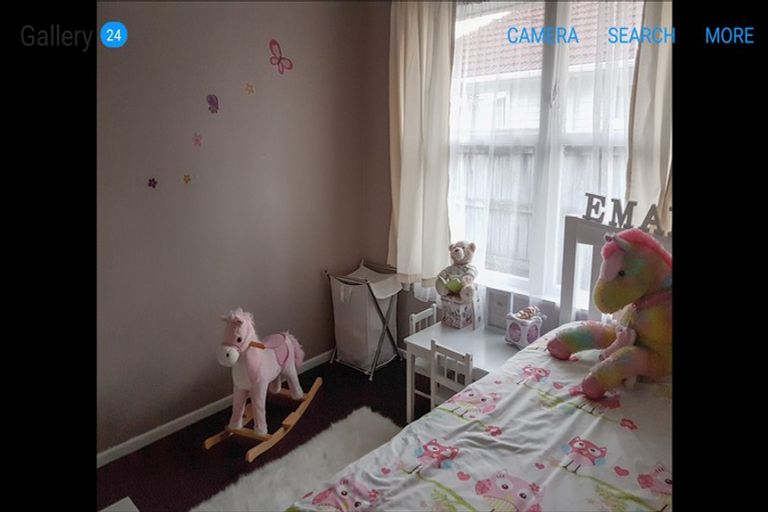 Photo of property in 2/10 Ocean View Road, Northcote, Auckland, 0627