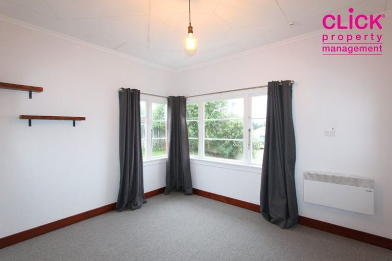 Photo of property in 11 Earls Road, Saint Clair, Dunedin, 9012